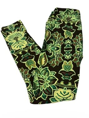 LuLaRoe Green Patterned Leggings on Brown